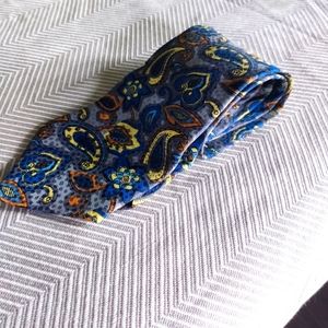 Vakko silk neck tie